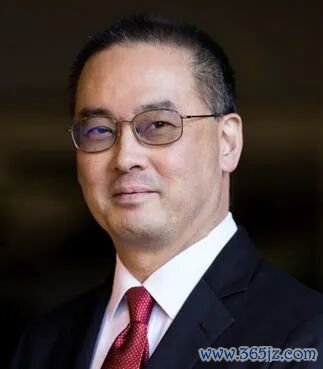 Andrew B. Kahng 图片开头：加州大学圣地亚哥分校官网